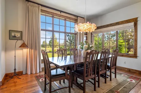 22884 Moss Rock Drive Bend OR 97701