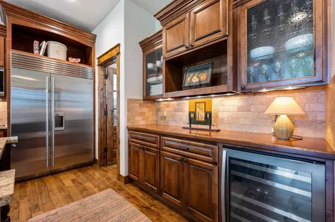 22884 Moss Rock Drive Bend OR 97701