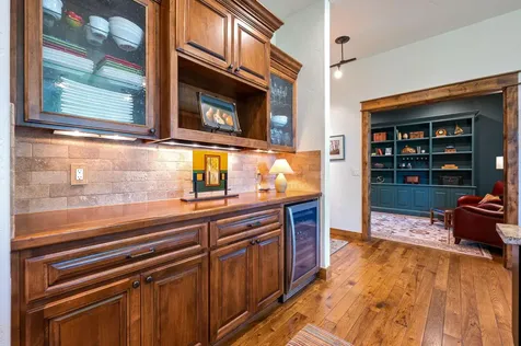 22884 Moss Rock Drive Bend OR 97701