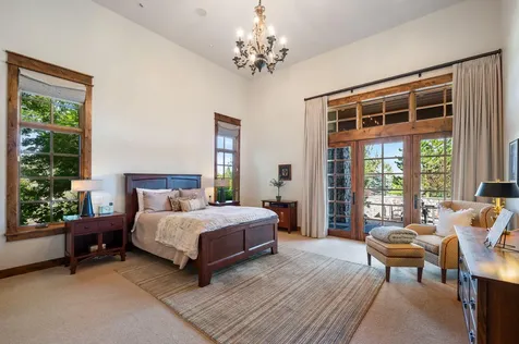 22884 Moss Rock Drive Bend OR 97701