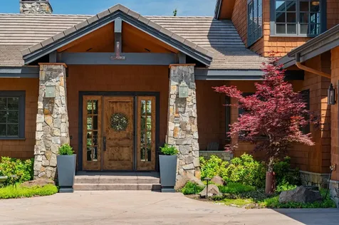 22884 Moss Rock Drive Bend OR 97701