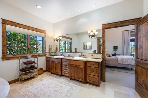 22884 Moss Rock Drive Bend OR 97701