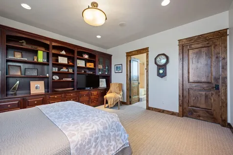 22884 Moss Rock Drive Bend OR 97701