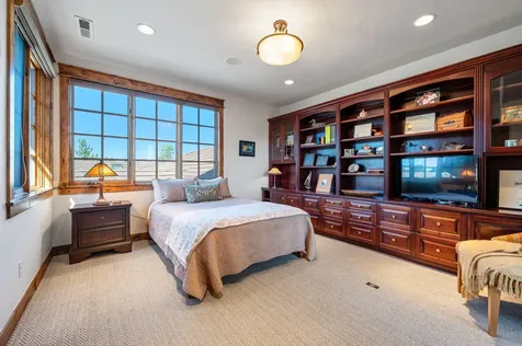22884 Moss Rock Drive Bend OR 97701