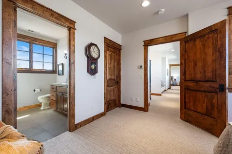 22884 Moss Rock Drive Bend OR 97701
