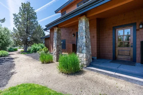 22884 Moss Rock Drive Bend OR 97701