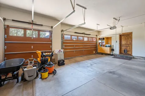 22884 Moss Rock Drive Bend OR 97701