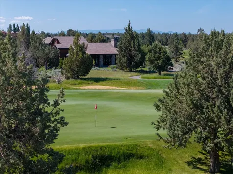 22884 Moss Rock Drive Bend OR 97701