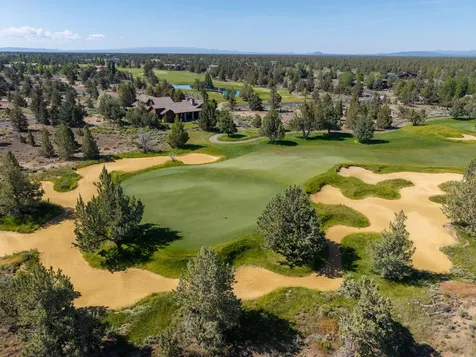 22884 Moss Rock Drive Bend OR 97701