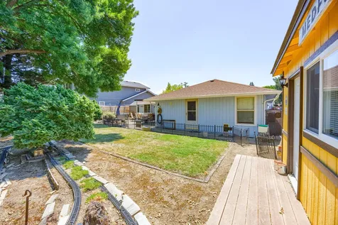 2757 Rosewood Street Medford OR 97504