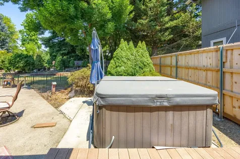 2757 Rosewood Street Medford OR 97504