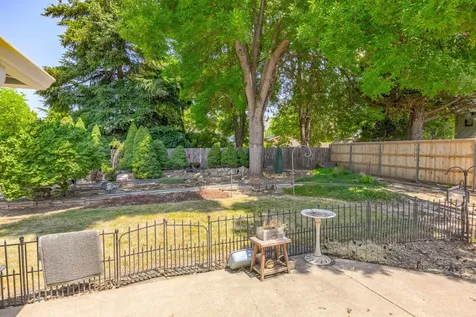 2757 Rosewood Street Medford OR 97504
