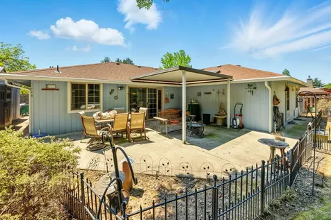 2757 Rosewood Street Medford OR 97504
