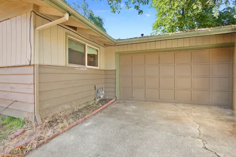 200 Oregon Terrace Medford OR 97504
