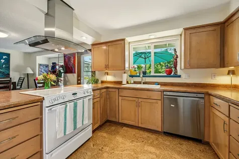 1143 Mira Mar Avenue Medford OR 97504