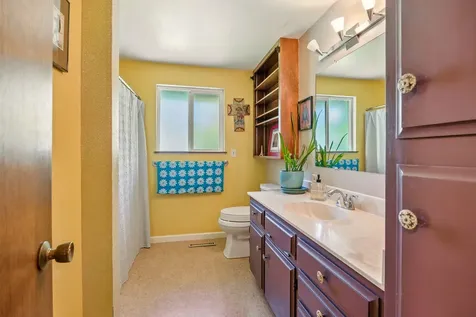 1143 Mira Mar Avenue Medford OR 97504