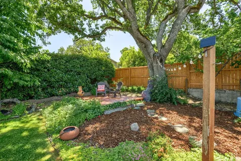 1143 Mira Mar Avenue Medford OR 97504
