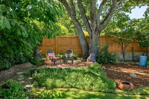 1143 Mira Mar Avenue Medford OR 97504