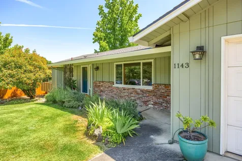 1143 Mira Mar Avenue Medford OR 97504