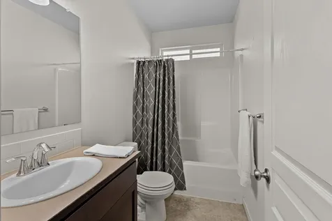 2535 NW Hemlock Way Redmond OR 97756