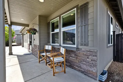 2535 NW Hemlock Way Redmond OR 97756