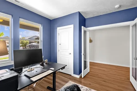 2535 NW Hemlock Way Redmond OR 97756