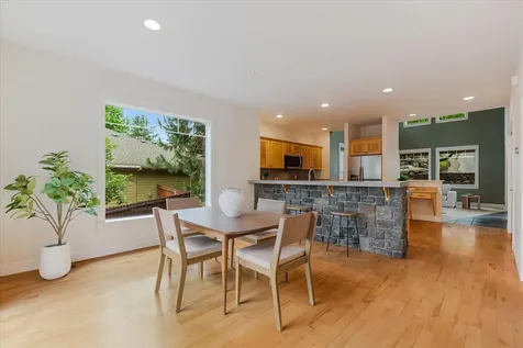 578 NW Greyhawk Avenue Bend OR 97703