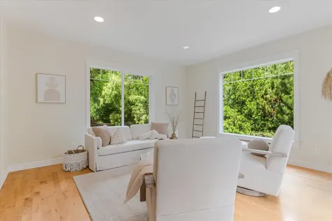 578 NW Greyhawk Avenue Bend OR 97703