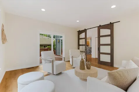 578 NW Greyhawk Avenue Bend OR 97703