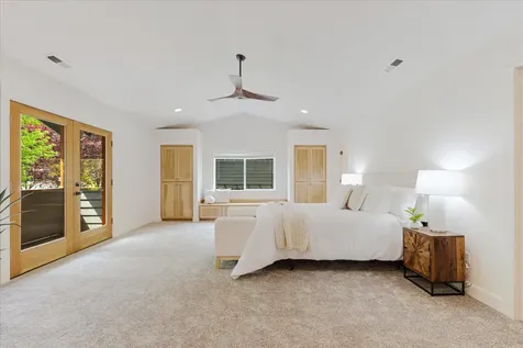 578 NW Greyhawk Avenue Bend OR 97703