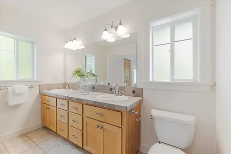 578 NW Greyhawk Avenue Bend OR 97703