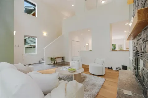 578 NW Greyhawk Avenue Bend OR 97703