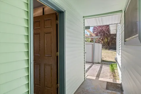 1652 Johnson Street Medford OR 97504