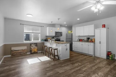 7829 Jacqueline Way White City OR 97503