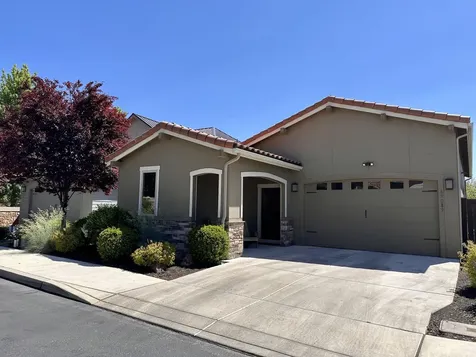 63089 NW Via Cambria Bend OR 97703