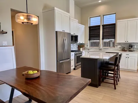63089 NW Via Cambria Bend OR 97703