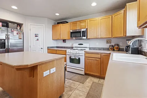 2459 NW 22nd Street Redmond OR 97756
