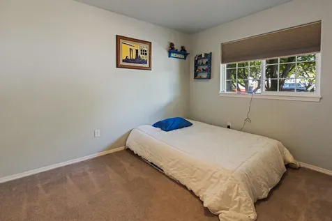 2459 NW 22nd Street Redmond OR 97756