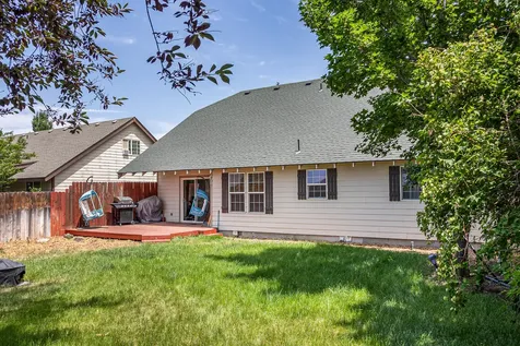 2459 NW 22nd Street Redmond OR 97756