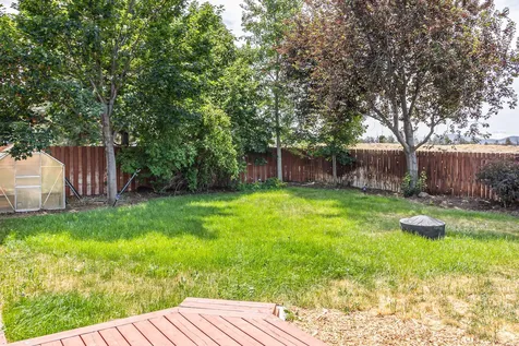 2459 NW 22nd Street Redmond OR 97756