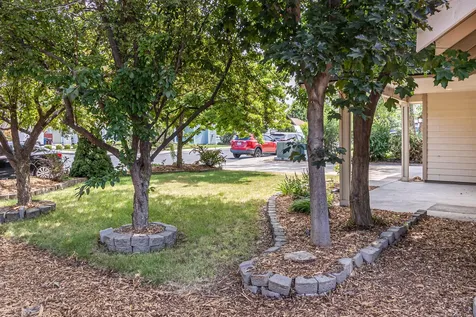 2459 NW 22nd Street Redmond OR 97756