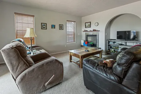 2459 NW 22nd Street Redmond OR 97756