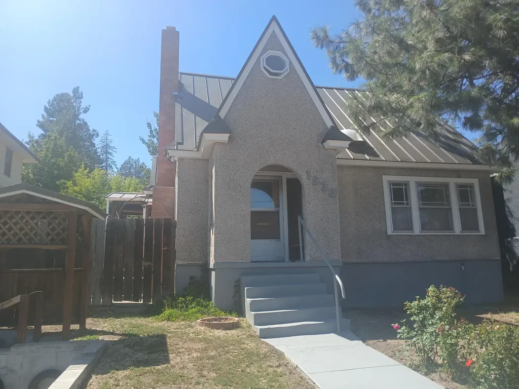 1530 Crescent Avenue Klamath Falls OR 97601