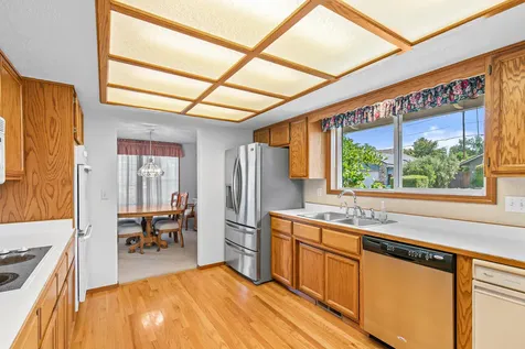 3552 Shawna Drive Medford OR 97504