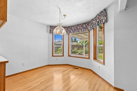 3552 Shawna Drive Medford OR 97504