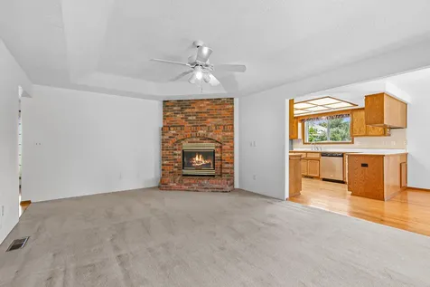 3552 Shawna Drive Medford OR 97504