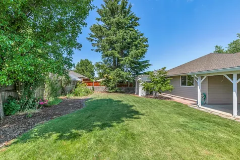 3552 Shawna Drive Medford OR 97504