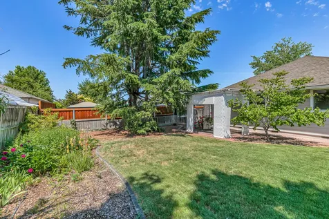 3552 Shawna Drive Medford OR 97504