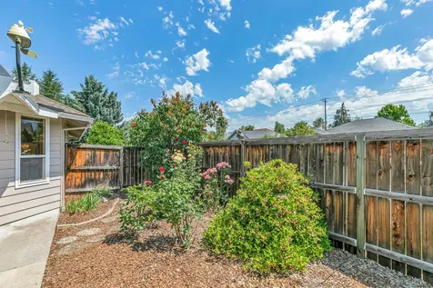 3552 Shawna Drive Medford OR 97504