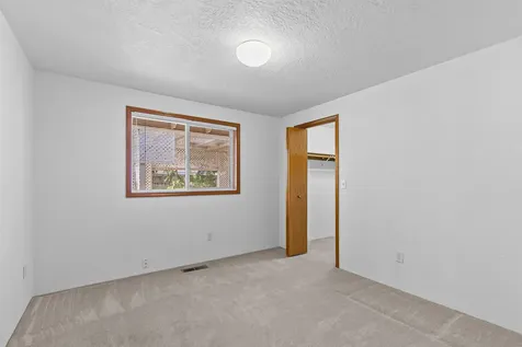 3552 Shawna Drive Medford OR 97504